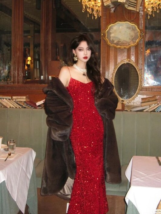 Red Sequin Mermaid Dress with Spaghetti Straps — Long Prom Elegance, Custom Fit  352