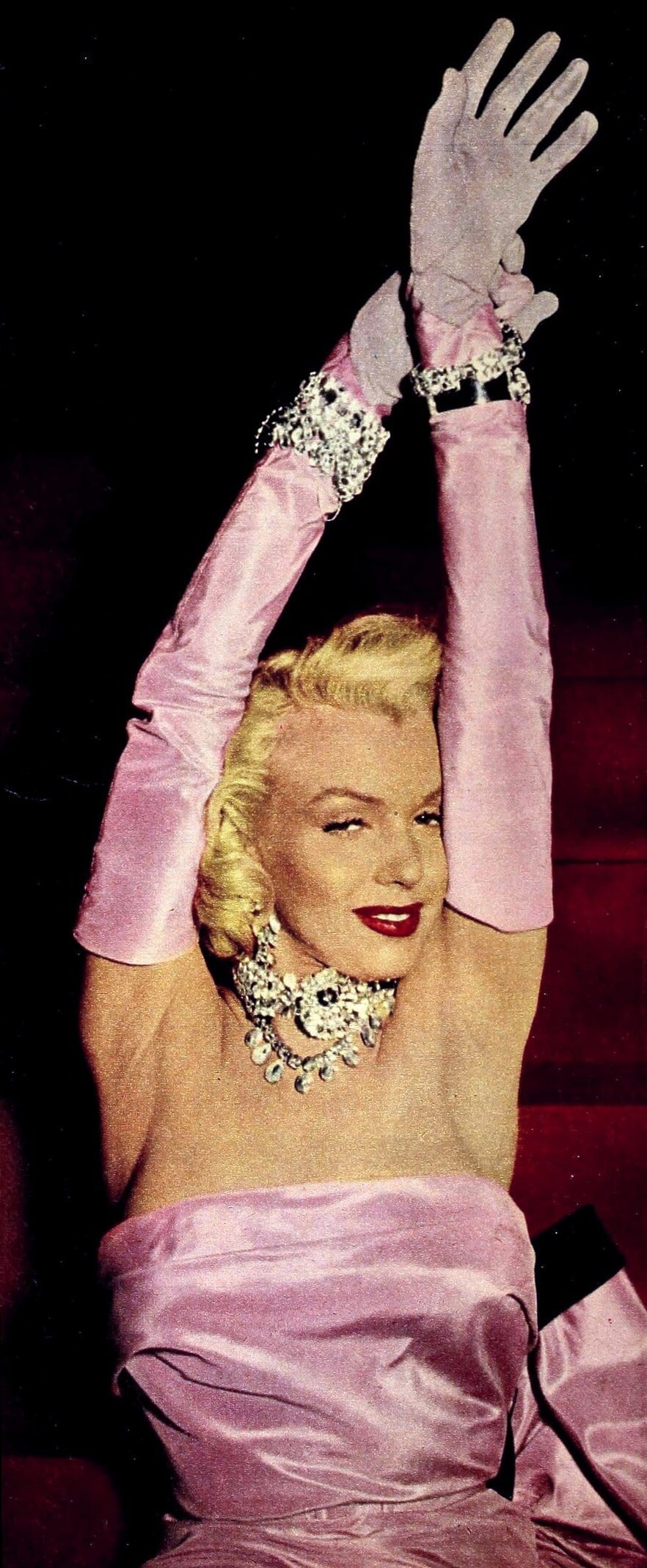 🏨 🏖️ ⟡ Retro Glam: 50+ 1950s Gloves, Vintage Elegance & Neon-Inspired Style Tips 546