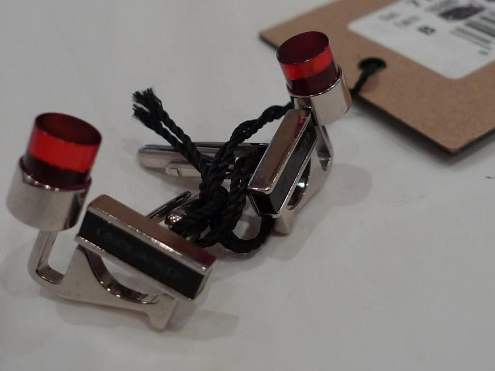 👗 💅 👢 | Retro Glow: Rare DSQUARED2 Silver Cufflinks | Italy Crafted | Bold Party 242