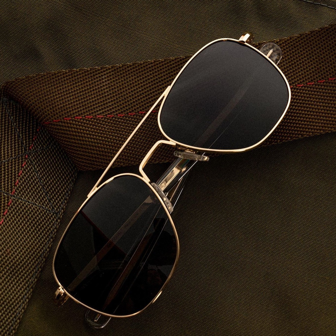 🎆 🌌 ⚡ ⟡ Retro Neon Game Booth Elegance 937