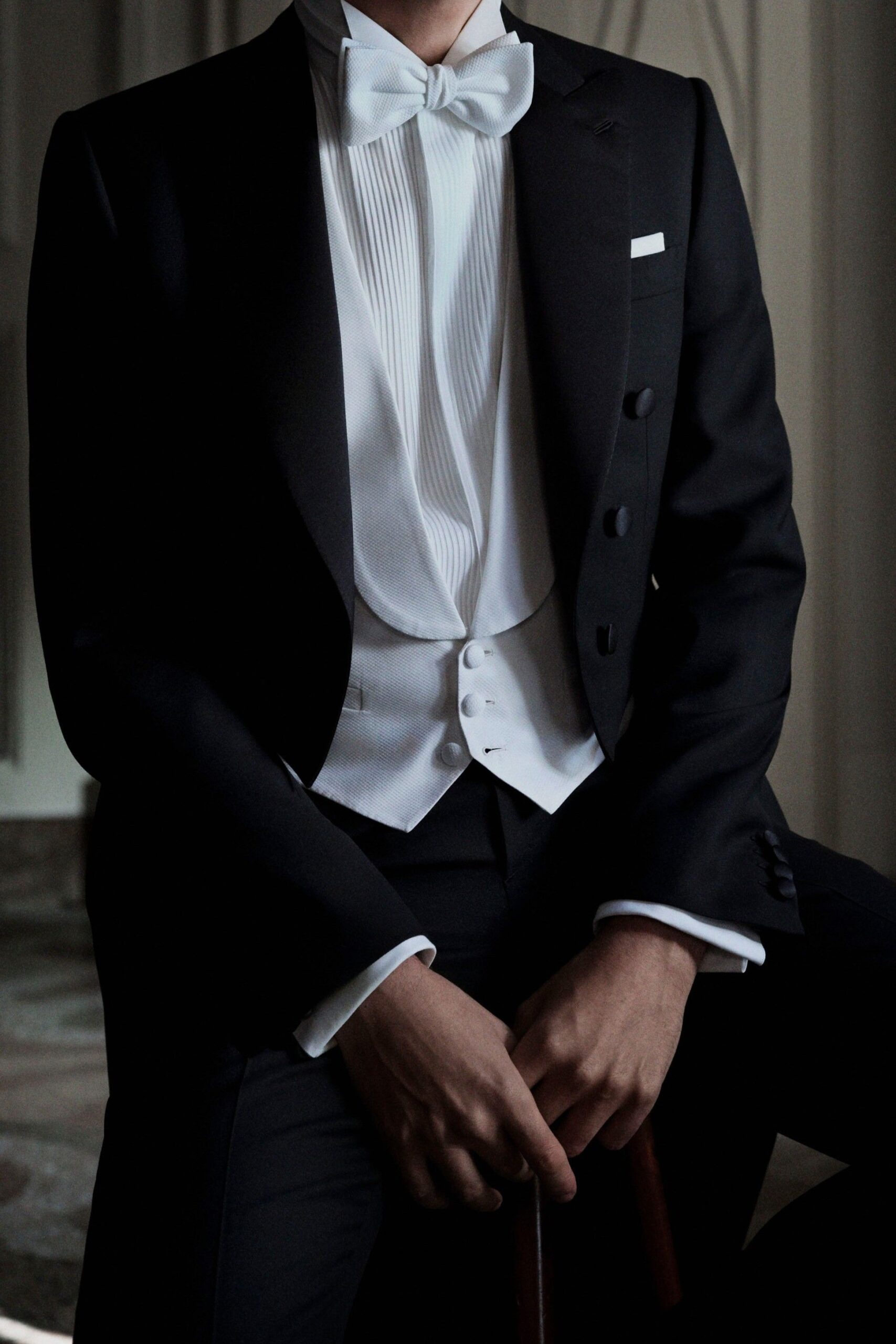 style sanctuary: Neon Glimmer: Brioni Fall 2020 Menswear in Retro Glow 🗺️ 🏙️ 563