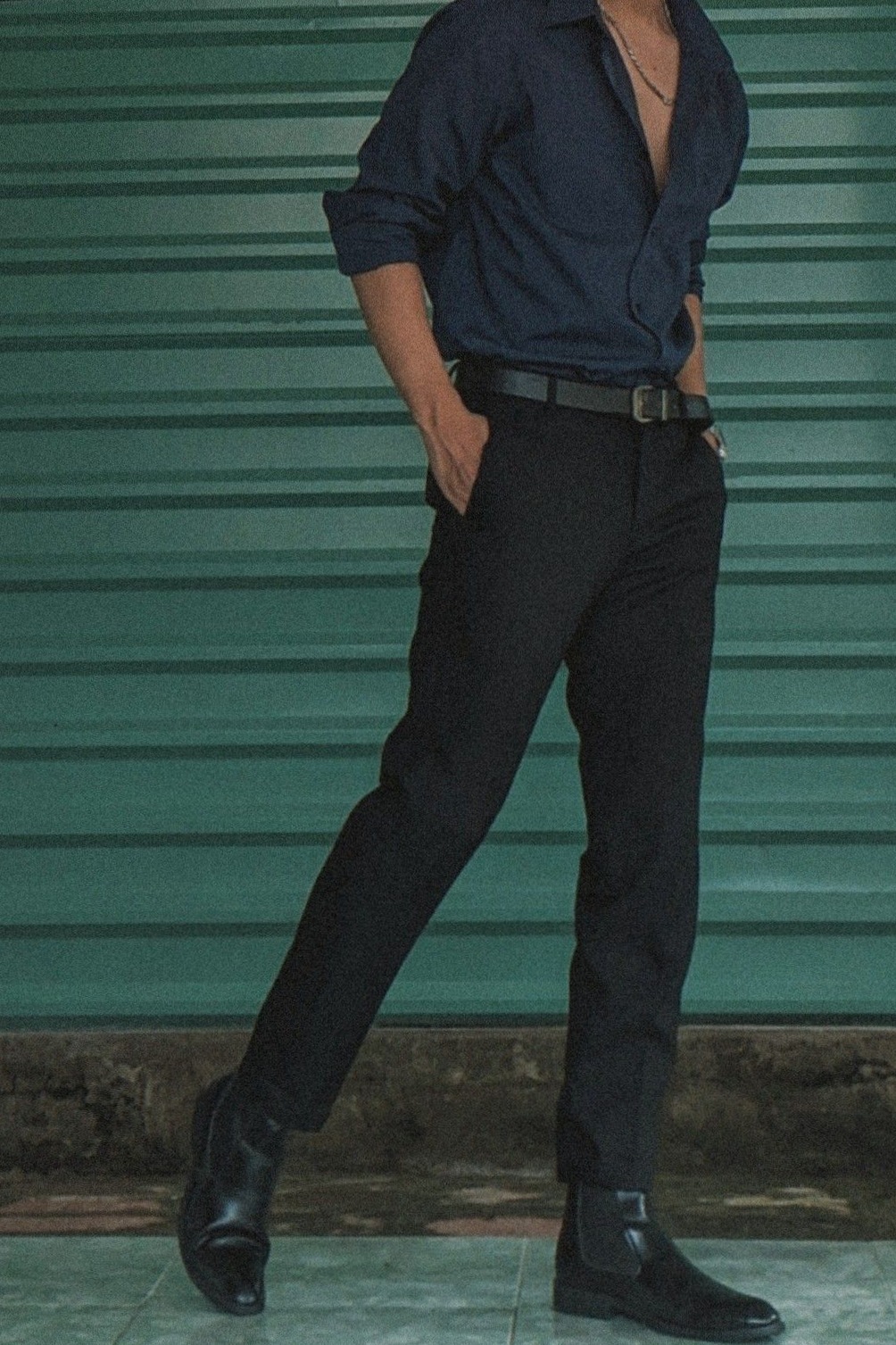 ✦ style study session ✦ Luxury Neon Glow: Vintage Elegance for Midnight Glam Par 605