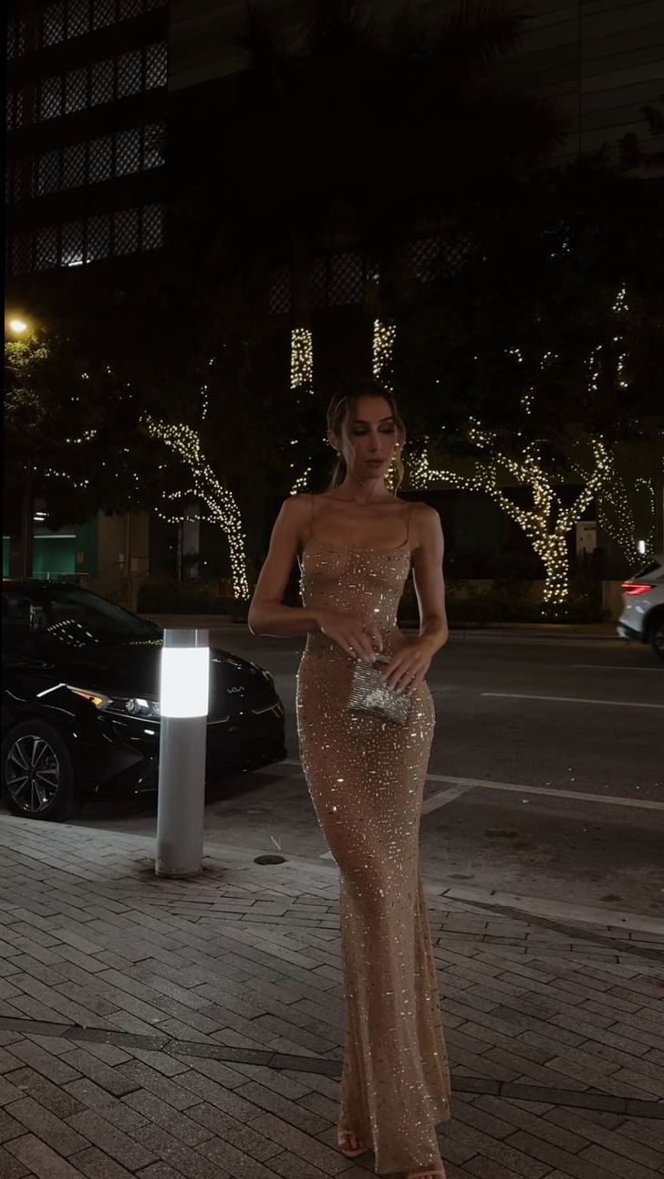 style study session: 🌹 ✨ 💫 Neon Velvet Gown Meets Midnight Glamour 202