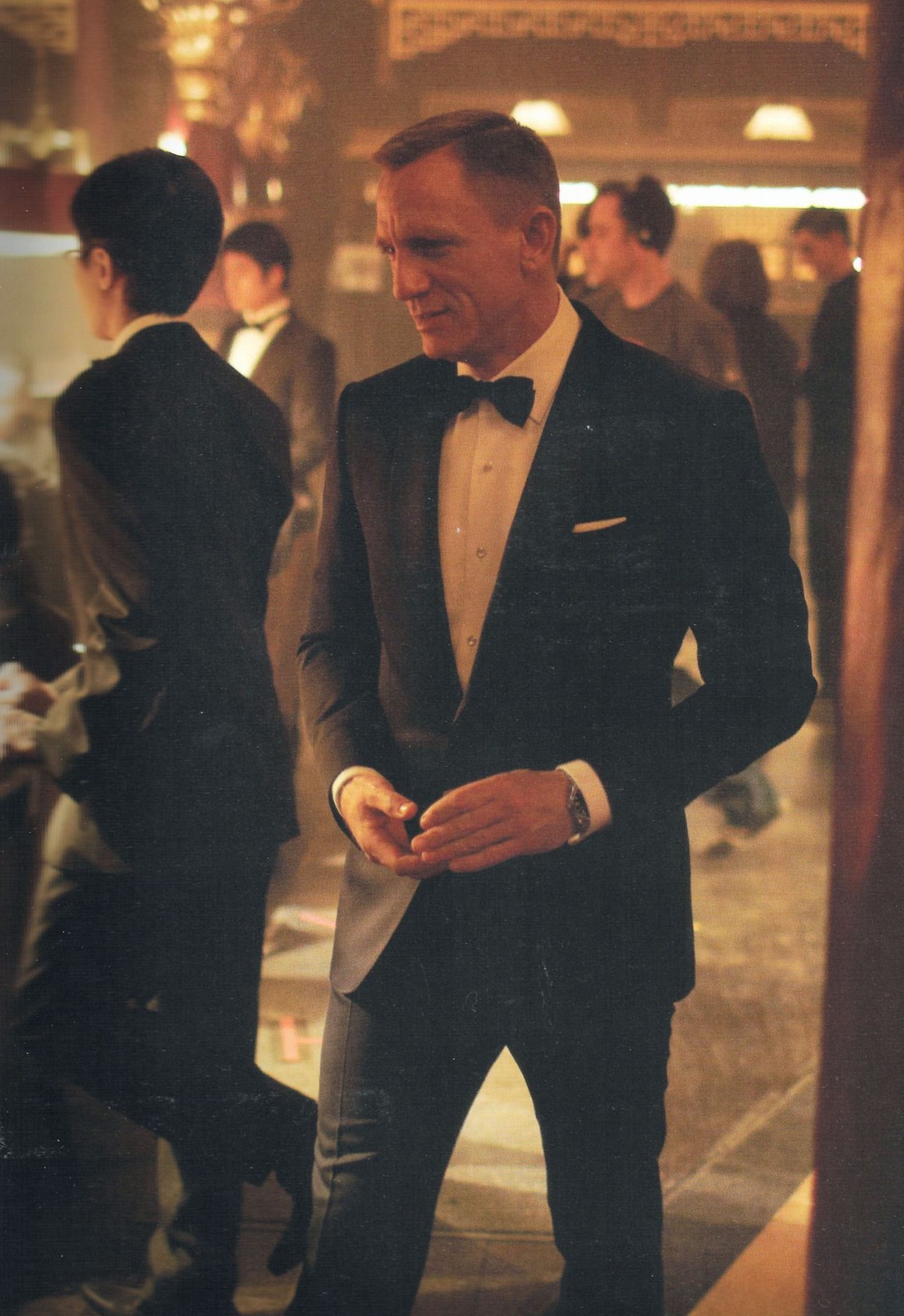 Sushi Neon Nostalgia: Elegant Party Vibe and Retro Game Art Fusion 🖌️ 🎭 599