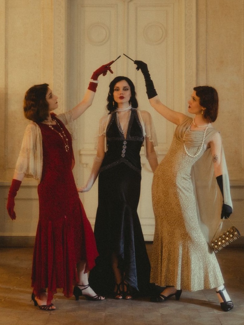 ✦ timeless style goals ✦ Neon Glow Party Poses in Retro Luxury Vibe 🗺️ 778