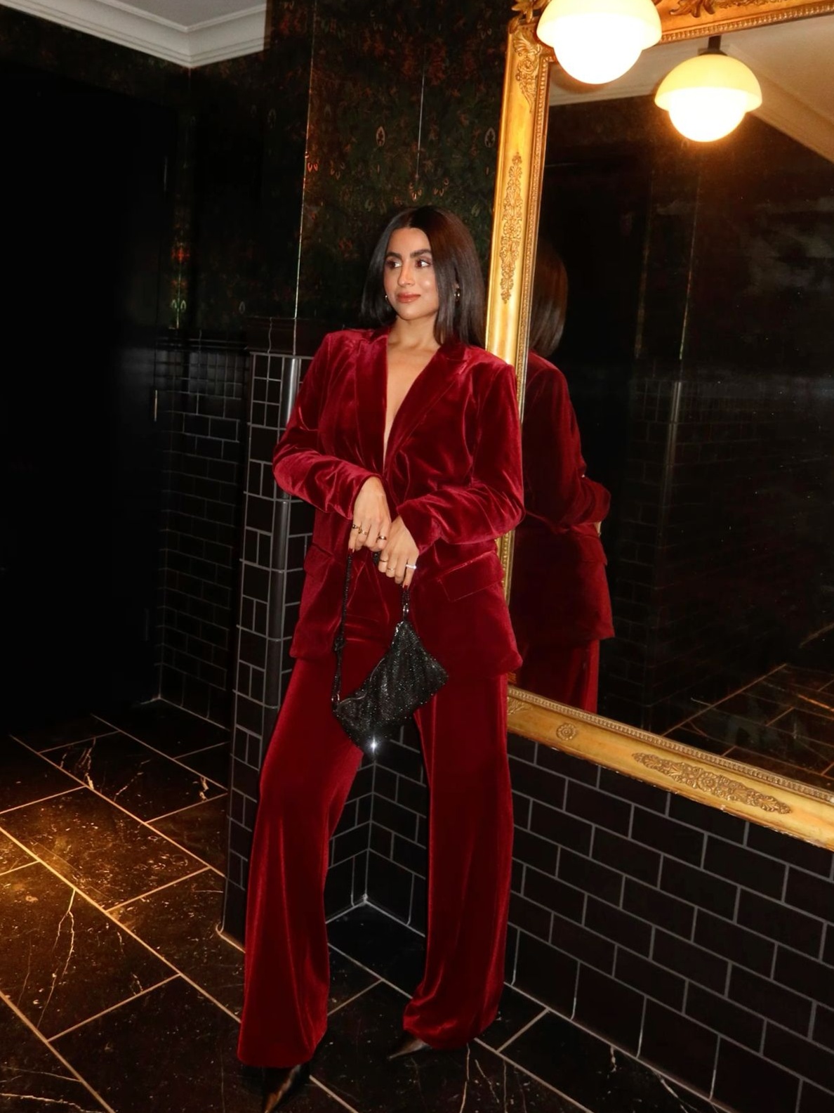 ✈️ ⟡ Velvet Nights: Neon Whispers of Yesteryear 996