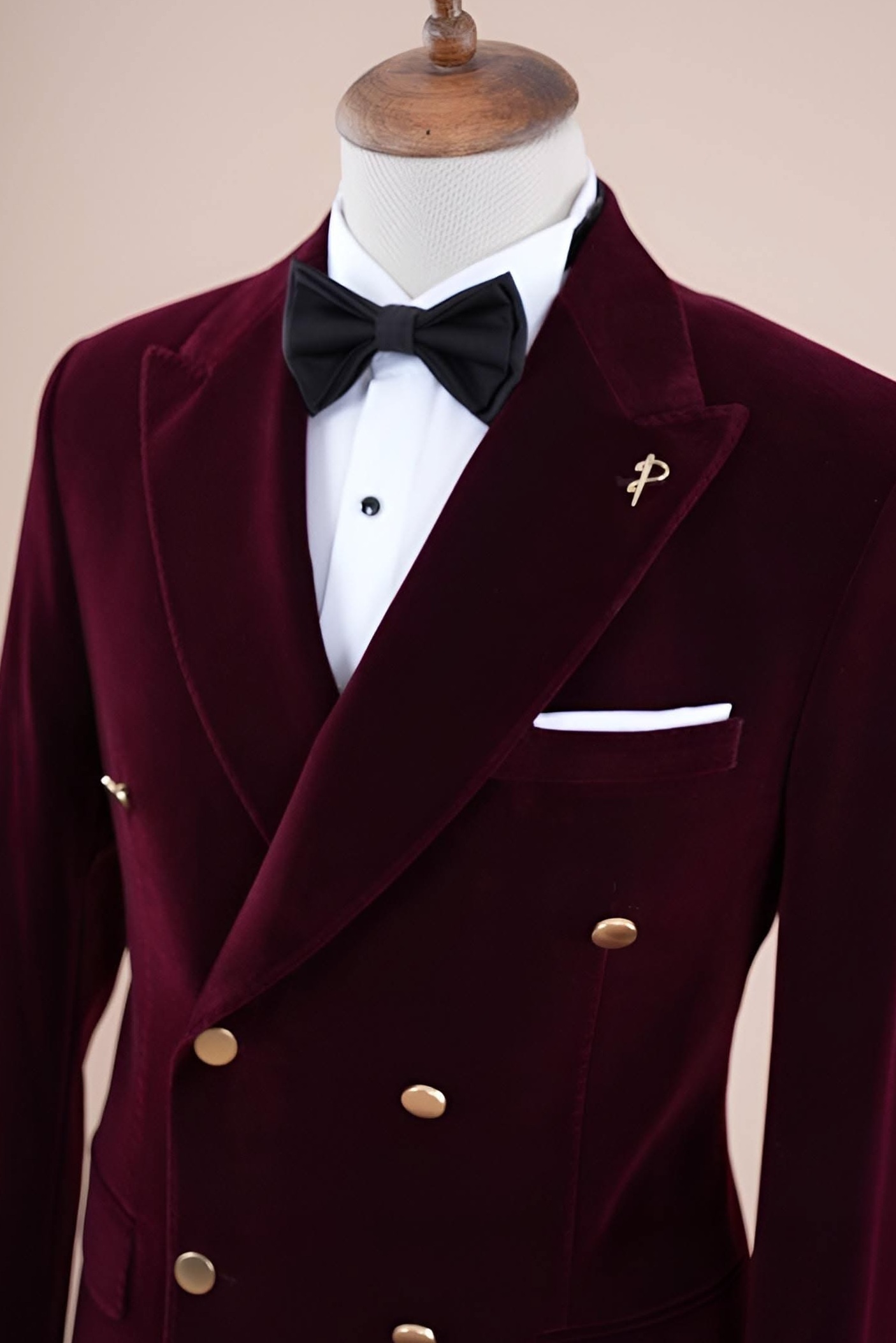 Velvet Noir Elegance in Maroon, Neon-Edge Vintage Tuxedo for Daring Dinner Affai 113