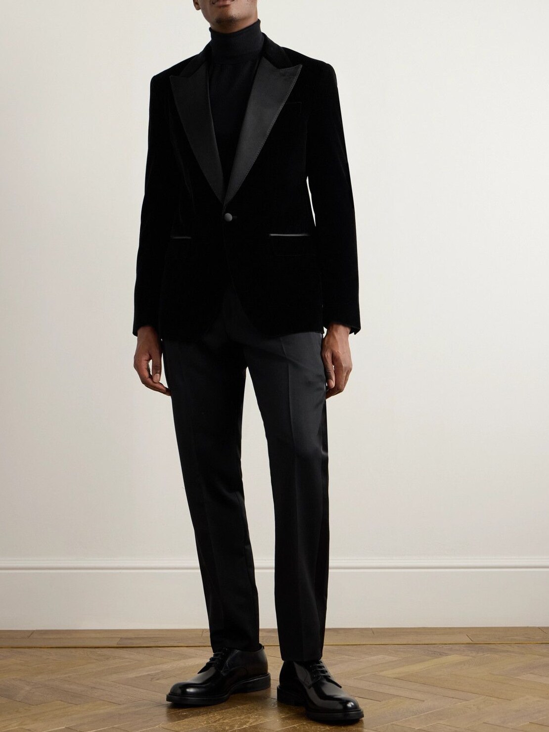 Velvet Noir Tuxedo Silk-Trimmed Luxe It 46 D&G | 💄 💅 👗 visual vocabulary 591