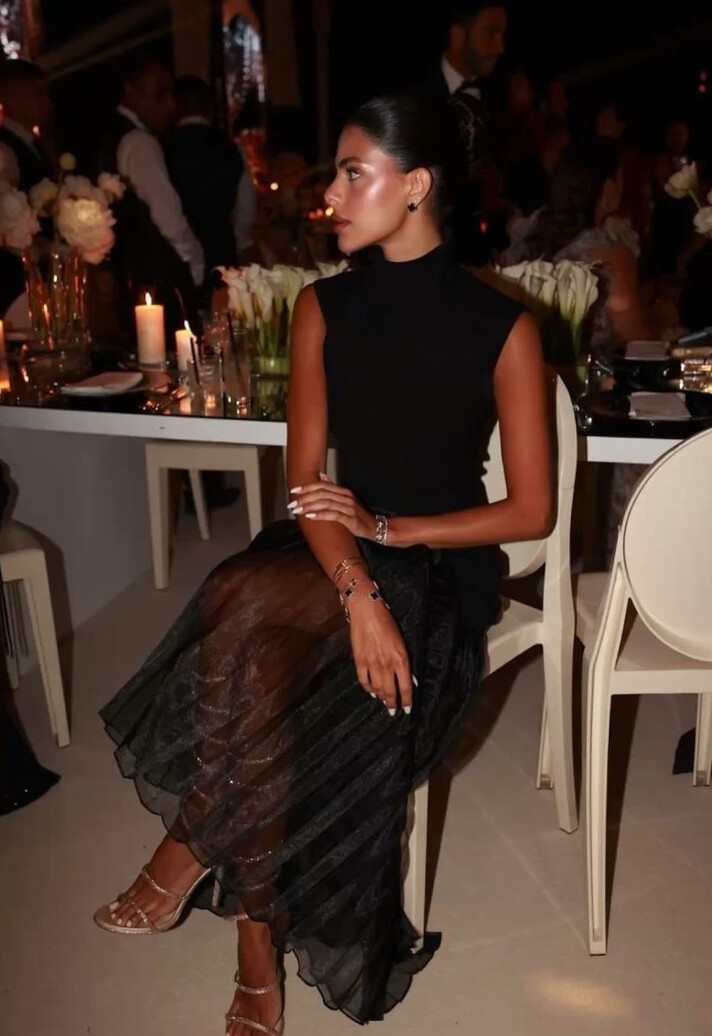 💃 🍸 visual vibe curator ✦ Neon Glam: Vintage Black Tie Elegance for Unforgettabl 151