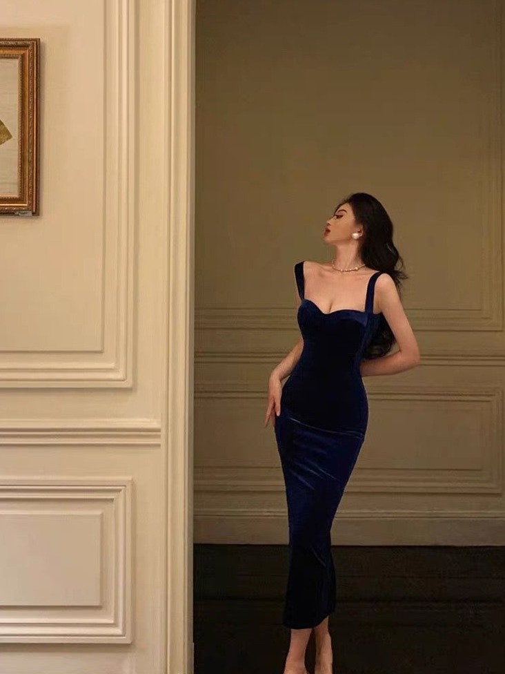 visual vibe curator: Royal Blue Velvet Sheath Prom Dress with Ankle Straps — SD5 381