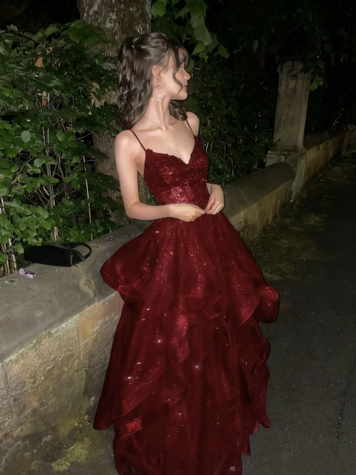 🌹 ⟡ Wine Red Tulle V-Neck Dress with Lace Applique and Vintage Glamour 372