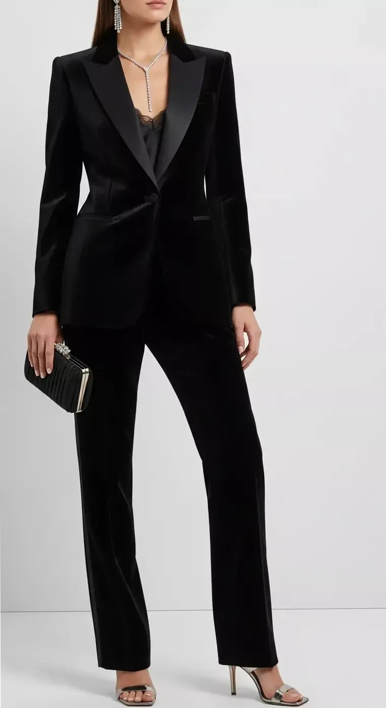 Neon Neutrals: 50 Timeless Outfit Visions for Bold Elegance • 🛳️ 132