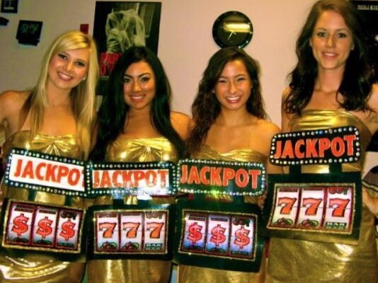 📻 🎰 🎭 Neon Nights: Waiter Role in Chic Downtown Lounge | art of living well 641