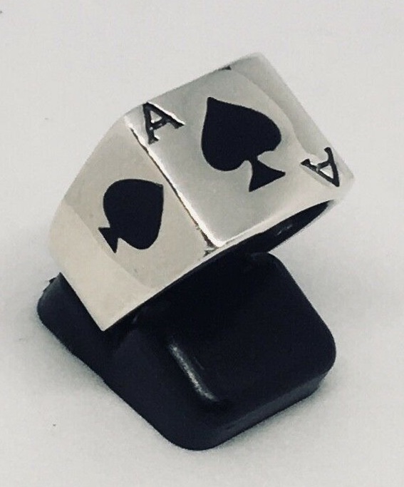 ⊹ Enameled Spade Ring in Sterling Silver – Glowing Neon Edge ⊹ 🎪 359
