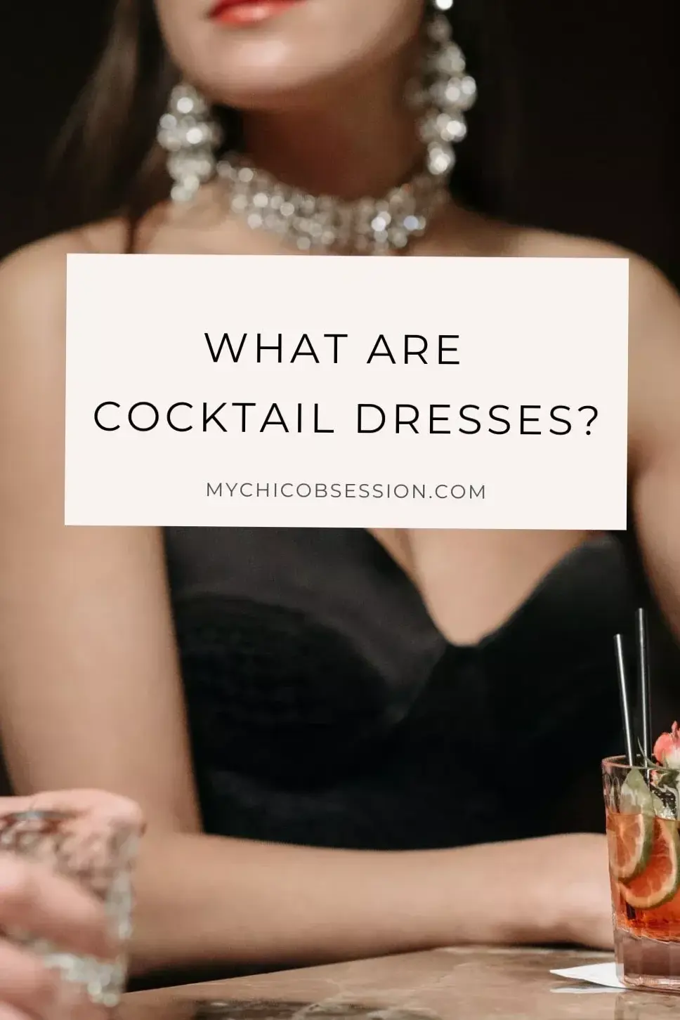 visual vibe curator • Cocktail Glam: 11 Looks for Neon Nights & Vintage Vibes 📜  524